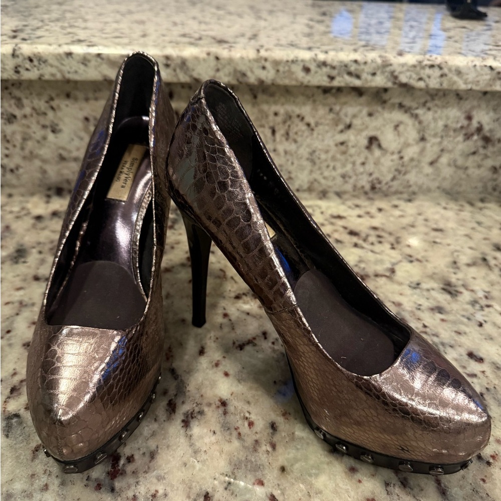 Elegant Bronze Snakeskin Design Heels